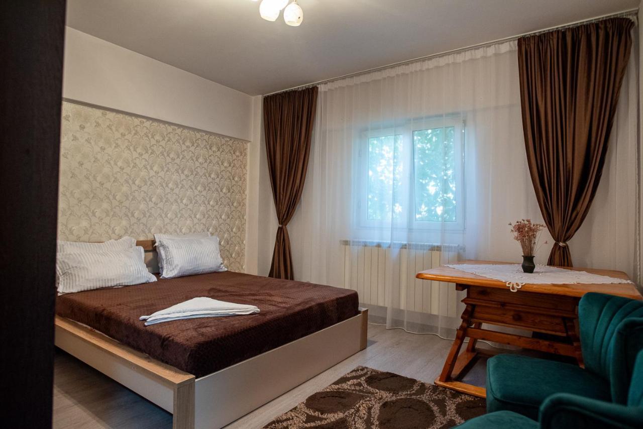 5 Bedrooms Luxury Apartment Villa Bucureşti Ngoại thất bức ảnh